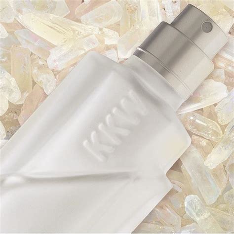 kkw fragrance crystal gardenia.